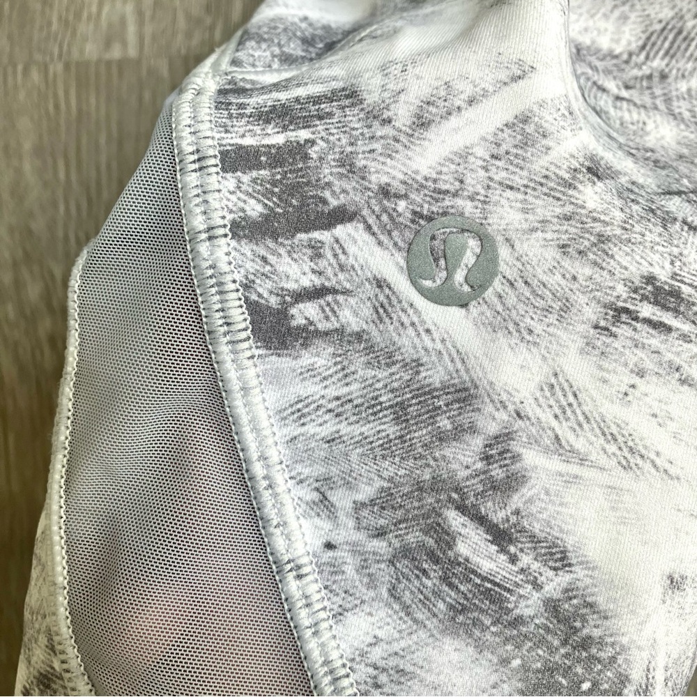 Lululemon Pace Perfect Crop Leggings Women's Size 6 Gray Activewear Pockets - Picture 8 of 15